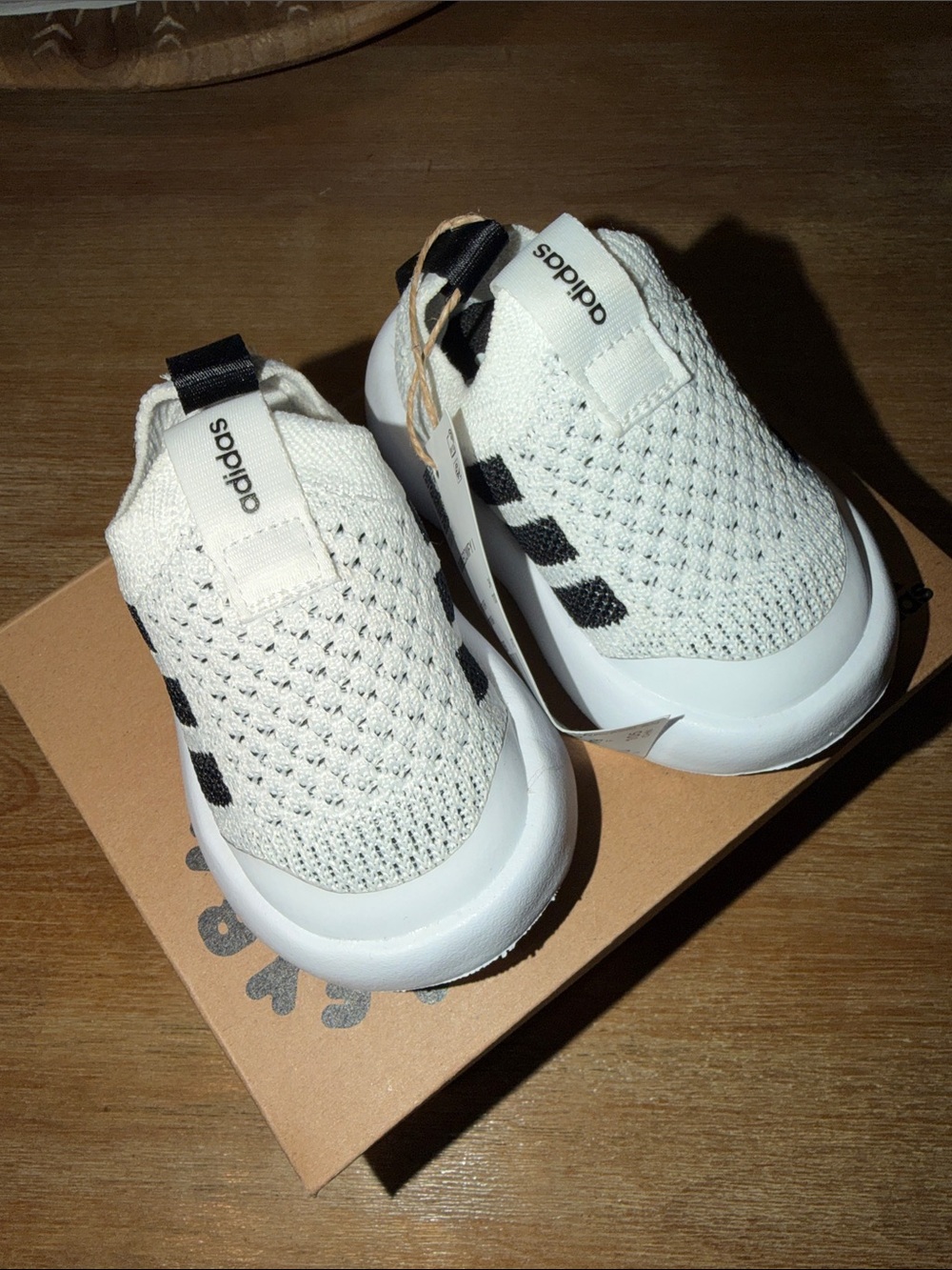 Adidas Bubblecomfy Size 4K